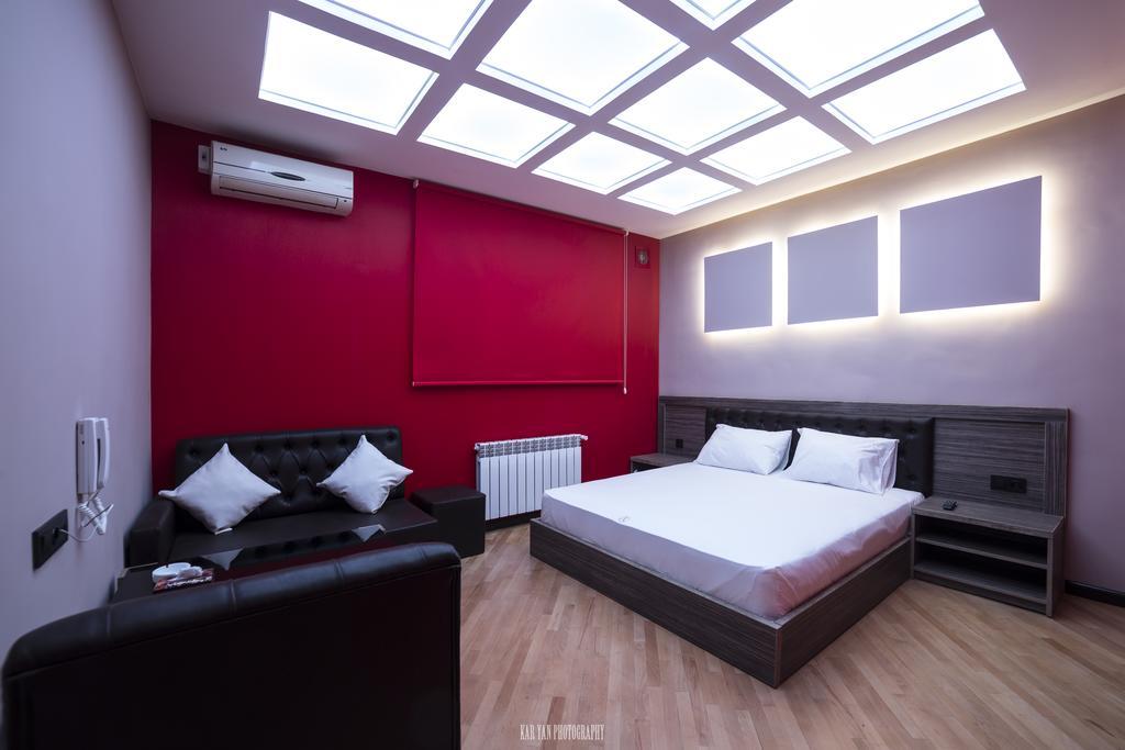 Voyage Hotel Ereván Habitación foto